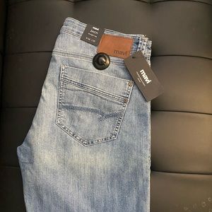 Mens Mavi “Zach” Straight Leg